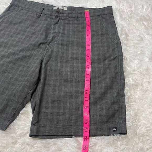 QUIKSILVER Shorts Grey Plaid Casual Mens Size 36 Regular Fit 9" Inseam - Picture 3 of 10